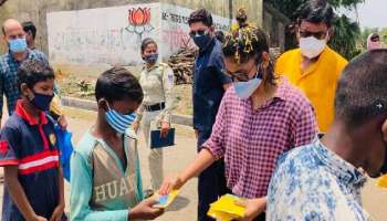 আসানসোলে স্বমহিমায় Saayoni, কঠিন সময়ে শিশুদের দিলেন প্রয়োজনীয় সামগ্রী