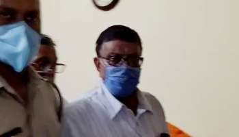 Fake Vaccine: ৩০০ টাকায় কোভিশিল্ড! পানিহাটিতে 'বেআইনি টিকাকেন্দ্র', আটক চিকিৎসক