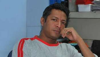 রিহ্যাব থেকে ফিরে আত্মহত্যা গীতিকারের, ঘর থেকে পাওয়া গেছে ‘সুইসাইড নোট’
