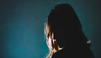 Ultadanga: মেয়ের নগ্ন ভিডিও তুলে ফেসবুকে 'আপলোড', ২ লক্ষ টাকা চেয়ে 'হুমকি'; অভিযুক্তদের শাস্তির ব্যবস্থা করল মা