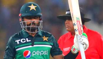 Babar Azam: বাবরের ব্যাটে বাইশ গজে মহাকীর্তি! পিছনে ফেলে দিলেন ভিভ-কোহলিদের