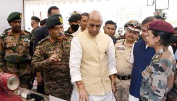 আক্রমণ হলে প্রয়োজনে সীমান্ত পেরোবে ভারত, জঙ্গিদের হুঁশিয়ারি প্রতিরক্ষা মন্ত্রী রাজনাথের 