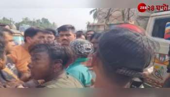 Due to repeated accidents 2 consecutive accidents in just 10 minutes locals block Taki Road in Deganga demanding bumpers