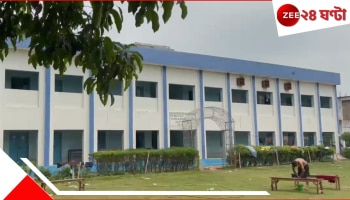 Murshidabad: দেখা নেই পড়ুয়াদের, খাঁ খাঁ স্কুলে পুলিস-কেন্দ্রীয় বাহিনী