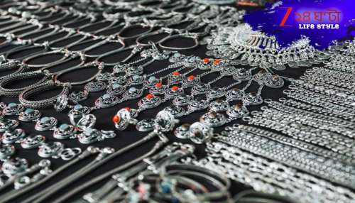 Silver Price Today: অশ্বমেধের ঘোড়ার মতো ছুটছে রুপো! অবিশ্বাস্য… সব রেকর্ড ভেঙে বছরের শেষে সাদা ধাতু আড়াই পেড়িয়ে তিনের পথে?