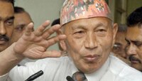 উত্তপ্ত পাহাড়ে ধরপাকড়ে গ্রেফতার মোর্চা যুব নেতা, আজ পাহাড়ে সুবাস ঘিসিং