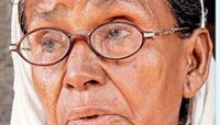 নিরাপত্তার দাবিতে বীরভূম জেলা সুপারের কাছে ডেপুটেশন জরিনা বিবির    