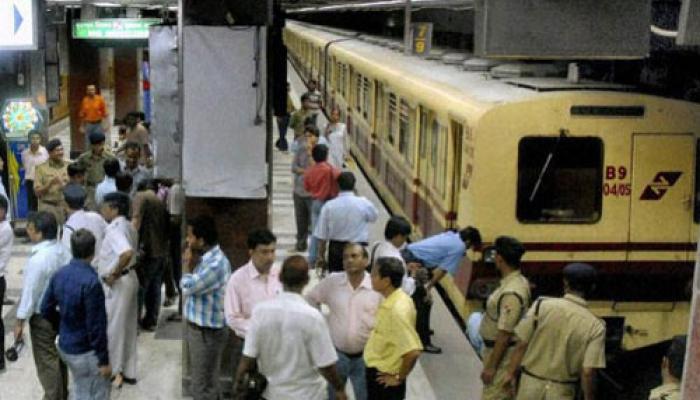 ঝাঁপ রুখতে মেট্রোরেল নয়া প্রচেষ্টা 