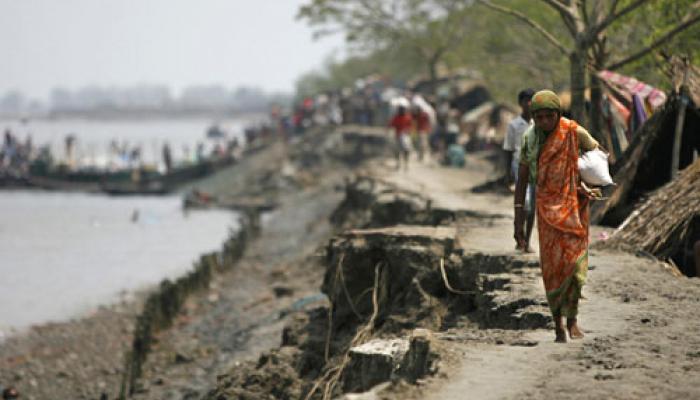 পুরসভার নোটিসে সঙ্কটে আয়লা দুর্গতরা 