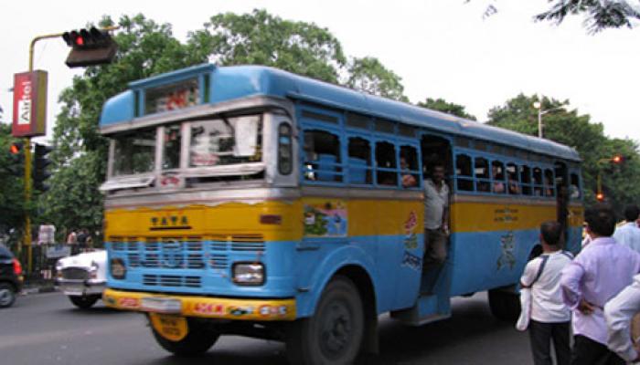 ভাড়া বাড়ানোর দাবিতে ২০ থেকে ২২ বাস ধর্মঘটের ডাক বাস মালিকদের 