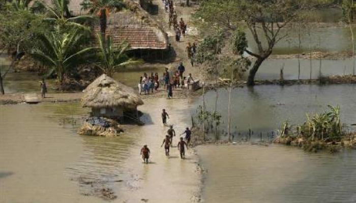 আয়লার &#039;অভিশাপের&#039; পর সন্দেশখালি এবার বন্যার কবলে