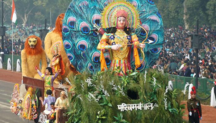 &#039;মুখ্যমন্ত্রীর কন্যাশ্রী ট্যাবলো&#039; খারিজ হওয়ায় ওবামাকে দেখানো গেল না বাংলার মুখ