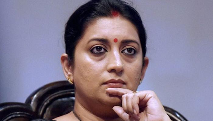  ফ্যাব ইন্ডিয়ায় ট্রায়ালরুমের দিকে তাক করা গোপন ক্যামেরা খুঁজে পেলেন স্মৃতি ইরানি, দায়ের এফআইআর