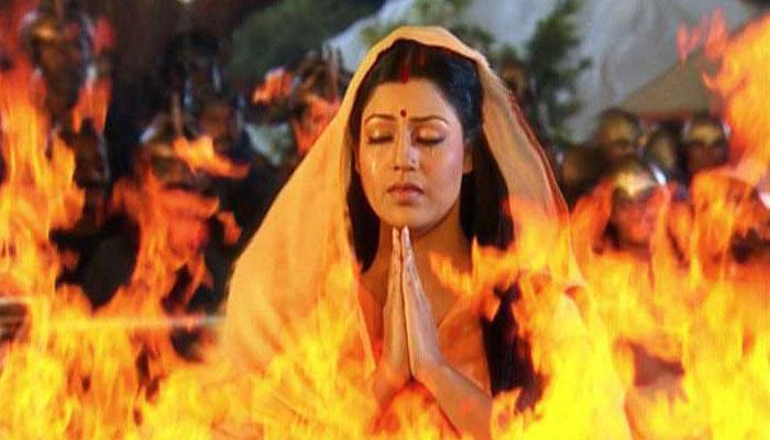  ৮ মাস ধরে গণধর্ষণ! নিজের 'পবিত্রতা' প্রমাণ করতে এবার অগ্নিপরীক্ষার সামনে মহিলা 