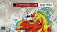 বাংলাদেশকে নাড়িয়ে দিয়ে এবার রাজ্যে ধেয়ে আসছে সাইক্লোন'কোমেন'