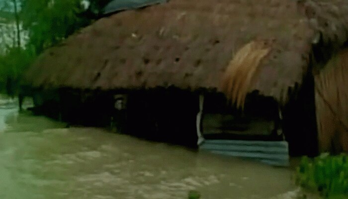 বাঁকুড়া থেকে পূর্ব মেদিনীপুর, বীরভূম থেকে বর্ধমান, বন্যায় ভাসছে বাংলা