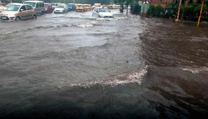 জল সরতেই আন্ত্রিক আতঙ্কে কলকাতা