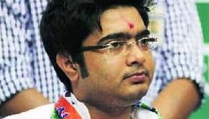 FTII- এর আন্দোলনরত পড়ুয়াদের পাশে 'হোক কলরব'-কে কটাক্ষে বেঁধা অভিষেক