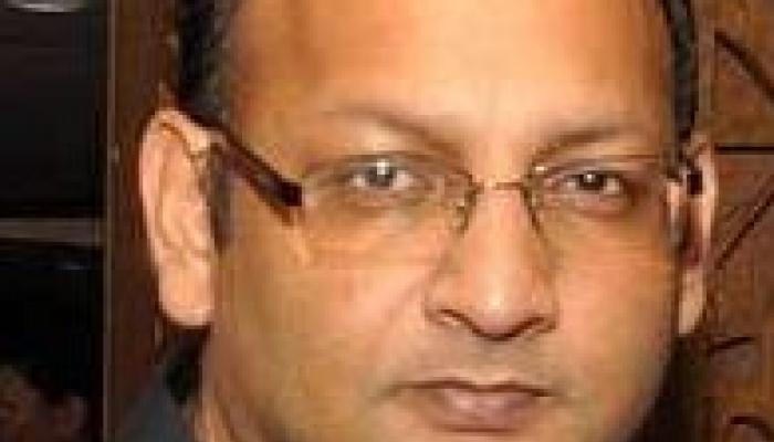 শ্রীকান্ত মোহতাকে গ্রেফতারের দাবিতে বিক্ষোভ, পথ অবরোধ কংগ্রেসের
