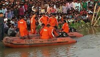 ২০০ যাত্রী নিয়ে অসমের নদীতে উল্টে গেল নৌকা, নিখোঁজ ৫০