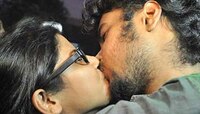 অনলাইনে সেক্স র‌্যাকেট চালানোর দায়ে গ্রেফতার 'কিস অফ লাভ' আন্দোলনের নেতা 