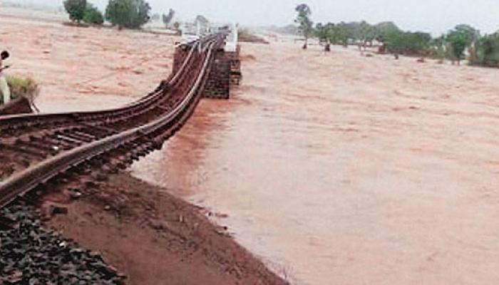 ২০১৫: দেশের ৫ টা বড় প্রাকৃতিক দুর্যোগ