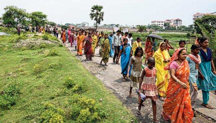 আতঙ্ক ক্রমশ গ্রাস করছে কামদুনির বাসিন্দাদের