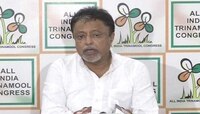 মুকুল রায়ের ওপর নির্বাচন কমিশনকে সন্তুষ্ট করার ভার দিল তৃণমূল