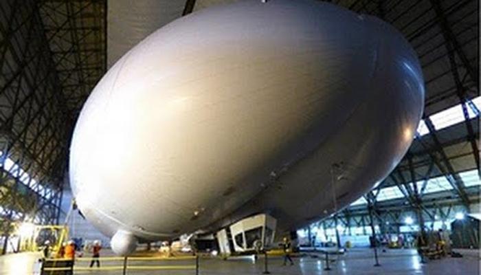 বিশ্বের সবথেকে বড় এয়ারক্রাফট 'ফ্লায়িং বাম'