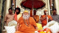 কেদারনাথের বিপর্যয়ে দায়ী পর্যটকদের হানিমুন করতে আসা দম্পতিরা, বললেন শঙ্করাচার্য