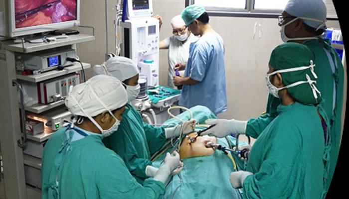 চিকিত্‍সার গাফিলতিতে ভাঙচুর মালদার একটি নার্সিংহোম