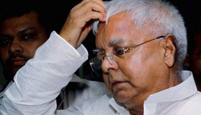 রিলায়েন্স জিও নিয়ে লালুর তীর্যক প্রশ্ন,