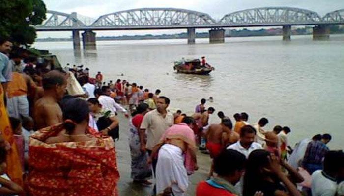 আজ মহালয়া, আর মহালয়া মানেই শুরু কাউন্ট ডাউন, পিতৃপক্ষের অবসান