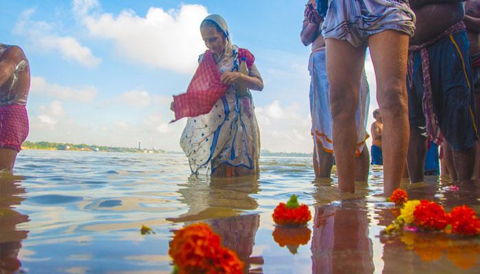 আজ মহালয়ার প্রভাতে...  