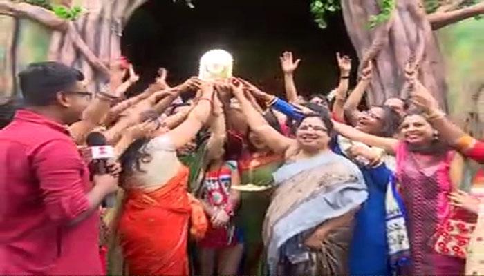 ২৪ঘন্টা মহাপুজোর সেরা আবাসন ও বিশেষ সম্মানের স্বীকৃতি