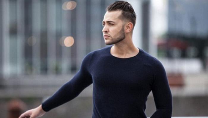 শরণার্থী থেকে পর্ন তারকা হওয়ার কাহিনি