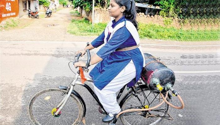 প্যাডেল ছাড়াই বাই-সাইকেল, আবিষ্কারক ওড়িশার তেজস্বীনী