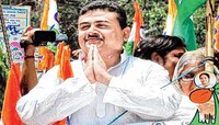 'তাম্রলিপ্ত যুদ্ধে' ভাইকে সামনে রেখে আসলে লড়ছে দাদা