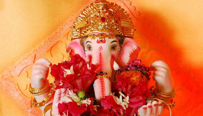 গনেশ এবং কুবের দেবতার এই গল্পটা থেকে অনেক কিছু শিখতে পারবেন