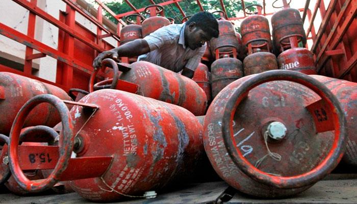 গ্যাস চুরি রুখতে এবার নতুন ধরনের LPG সিলিন্ডারের ভাবনা