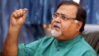 কলকাতা বিশ্ববিদ্যালয়ের সাধারণ সম্পাদক পদের নির্বাচনে টিএমসিপির প্যানেলে একজনেরই নাম থাকবে, কড়া নির্দেশ পার্থর
