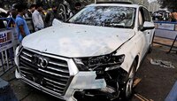 রাতের শহরে ফের দুর্ঘটনা, এবার অজয়নগর মোড়ে 