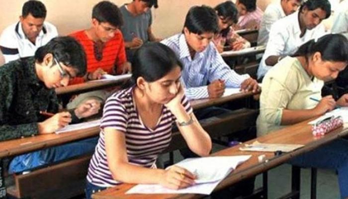 প্রাথমিকে উত্তীর্ণদের নামের পাশে 'প্যারাটিচার' লিখে দেওয়ার অভিযোগ