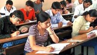 প্রাথমিকে উত্তীর্ণদের নামের পাশে 'প্যারাটিচার' লিখে দেওয়ার অভিযোগ