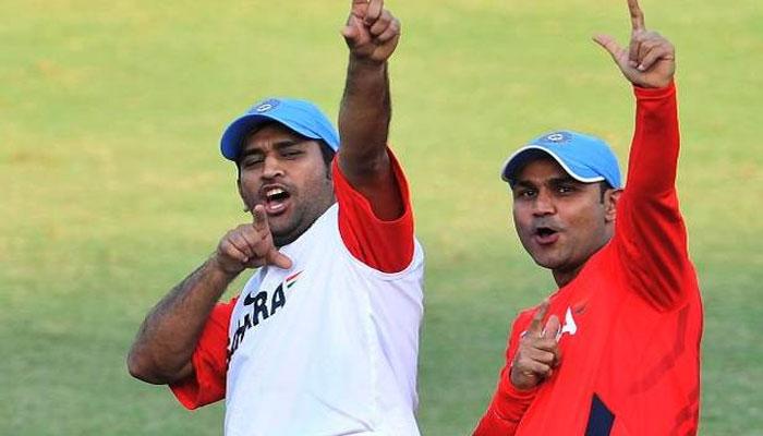 মহেন্দ্র সিং ধোনি পুনের ক্যাপ্টেন নন বলে খুব খুশি বীরেন্দ্র সেহেবাগ