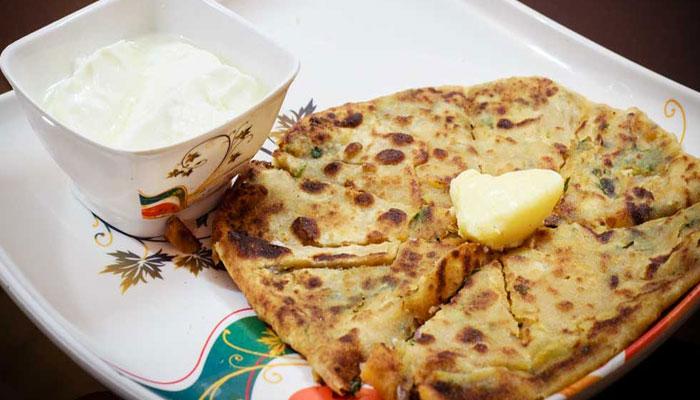 ৩ মিনিটে শিখে নিন কীভাবে বানাবেন ‘আলুর পরোটা’