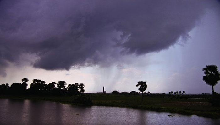 হাঁসফাঁস গরম থেকে স্বস্তি, কালবৈশাখির হাত ধরে প্রাণ জুড়োল, সঙ্গে সামান্য দুর্ভোগও