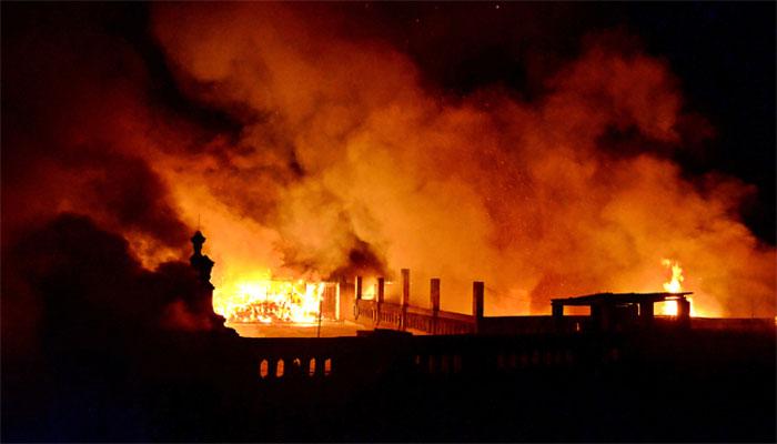 ফের রাতের কলকাতায় আগুন, হাতিবাগান এবং খিদিরপুরে