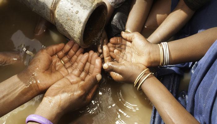 বাঁকুড়া শহরে জলের জন্য হাহাকার