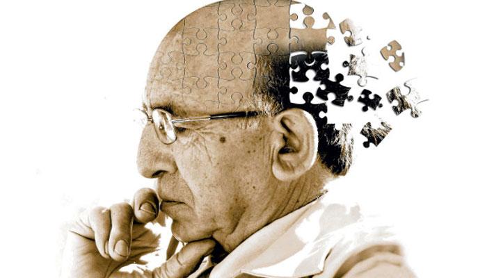 স্মৃতিভ্রংশের লক্ষণগুলি জেনে নিন